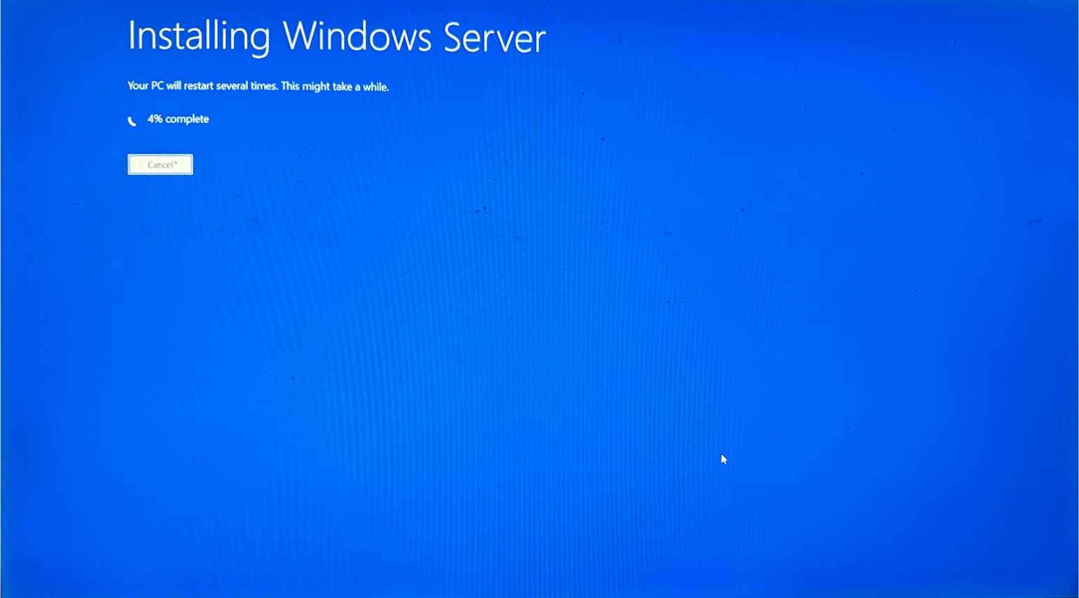 Installing Windows 11 Pro with server branding
