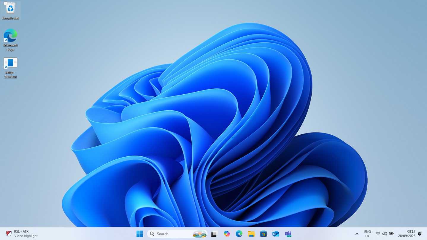Fresh Windows 11 Pro desktop after upgrade